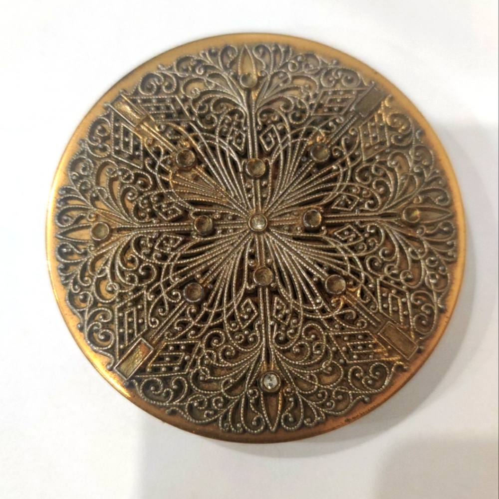 Vintage 40s Brass Filigree Compact